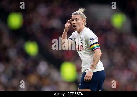 London, Großbritannien. Dezember 2023. Bethany England of Tottenham Gesten beim Barclays FA Women's Super League Spiel zwischen Tottenham Hotspur und Arsenal im Tottenham Hotspur Stadium, London am Samstag, den 16. Dezember 2023. (Foto: Federico Guerra Maranesi | MI News) Credit: MI News & Sport /Alamy Live News Stockfoto