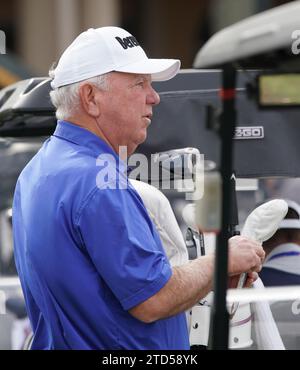 15. Dezember 2023, Orlando, Florida, USA: Mark O'Meara auf dem Übungsfeld während der PNC Championship Pro-am 2023 im Ritz-Carlton Golf Club. (Kreditbild: © Debby Wong/ZUMA Press Wire) NUR REDAKTIONELLE VERWENDUNG! Nicht für kommerzielle ZWECKE! Stockfoto