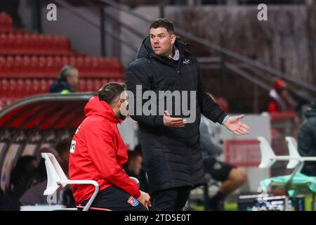 Marc Unterberger (SpVgg Unterhaching, Trainer), SpVgg Unterhaching vs. SC Preussen Münster, Fussball, 3. Liga, 19. Spieltag, Saison 23/24, 16.12.2023, DFL-VORSCHRIFTEN VERBIETEN JEDE VERWENDUNG VON FOTOGRAFIEN ALS BILDSEQUENZEN, Foto: Eibner-Pressefoto/Jenni Maul Stockfoto