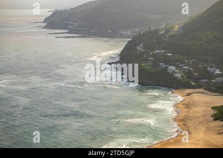 Sea Cliff Bridge und die Küste in der Nähe von Sydney, Australien Stockfoto