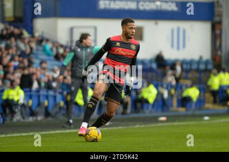 Elijah Dixon-Bonner #19 von Queens Park Rangers während des Sky Bet Championship Matches Sheffield Wednesday gegen Queens Park Rangers in Hillsborough, Sheffield, Großbritannien, 16. Dezember 2023 (Foto: Craig Cresswell/News Images). Stockfoto