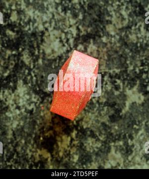 RED PEACE & LOVE ECSTASY PILLE - ECSTASY TABLETTEN - MDMA Stockfoto