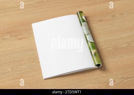 Linkes Seitenmodell des Magazins auf hölzernem Hintergrund. 3D-Abbildung Stockfoto