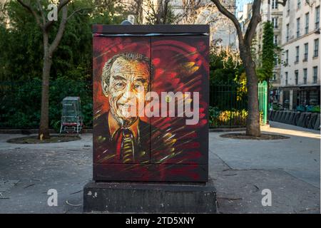 Porträt des Juristen und Justizministers Robert Badinter, der 1981 die Todesstrafe abschaffte, von Christian Guemy aka C215, vor dem Senat in Paris, Frankreich, am 16. Dezember 2023. Foto: Denis Prezat/ABACAPRESS.COM Stockfoto