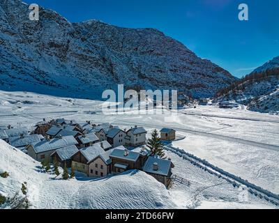 Winterlandschaft der Riale-Ebene im Formazza-Tal Stockfoto