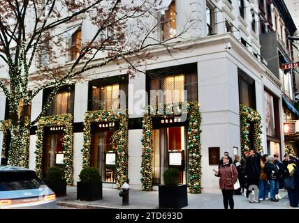 Weihnachtsdekoration des Graff Juweliergeschäfts an der Madison Avenue in Manhattan, New York Stockfoto