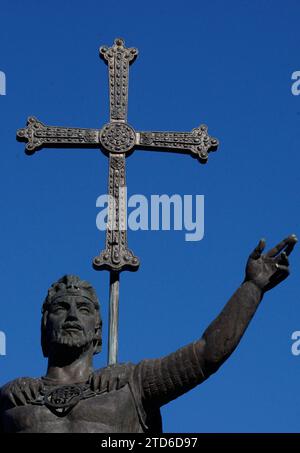 Madrid 09-20-2014 Seen von Covadonga in den Picos de Europa auf dem Bild die Basilika Grotte der Jungfrau und Denkmal für Don Pelayo Foto Jaime Garcia Archdc. Quelle: Album / Archivo ABC / Jaime García Stockfoto
