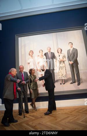 Madrid, 12.03.2014. Die Könige Don Juan Carlos und Doña Sofía besuchen das Gemälde von Antonio López im königlichen Palast. Foto: Ángel de Antonio Archdc. Quelle: Album / Archivo ABC / Ángel de Antonio Stockfoto