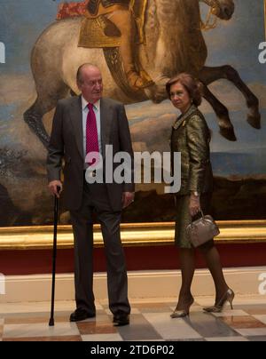 Madrid, 12.03.2014. Die Könige Don Juan Carlos und Doña Sofía besuchen das Gemälde von Antonio López im königlichen Palast. Foto: Ángel de Antonio Archdc. Quelle: Album / Archivo ABC / Ángel de Antonio Stockfoto