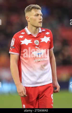 Sam Cosgrove #9 von Barnsley während des Spiels Barnsley gegen Charlton Athletic in Oakwell, Barnsley, Großbritannien, 16. Dezember 2023 (Foto: Alfie Cosgrove/News Images) in Barnsley, Großbritannien am 17. Dezember 2023. (Foto: Alfie Cosgrove/News Images/SIPA USA) Stockfoto