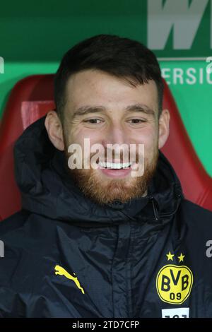 AUGSBURG, Deutschland - 16. Dezember 2023: Salih Özcan vor dem Fußball-Bundesliga-Spiel zwischen dem FC AUGSBURG und dem BVB Borussia DORTMUND in der WWK Arena in Augsburg am 16. Dezember. Dezember 2023 , Deutschland. DFL, Fussball, (Foto und Copyright bei ATP Images / Arthur THILL (THILL Arthur / ATP / SPP) Stockfoto