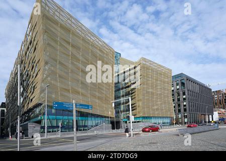 Moderne Gebäude im Finanzviertel Dublins, einschließlich der Central Bank of Ireland Stockfoto