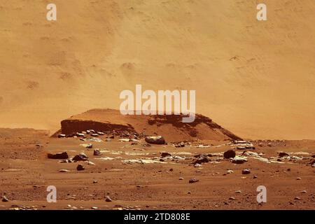 Oberfläche des Planeten Mars. Elemente dieses Bildes, die von der NASA eingerichtet wurden. Hochwertige Fotos Stockfoto