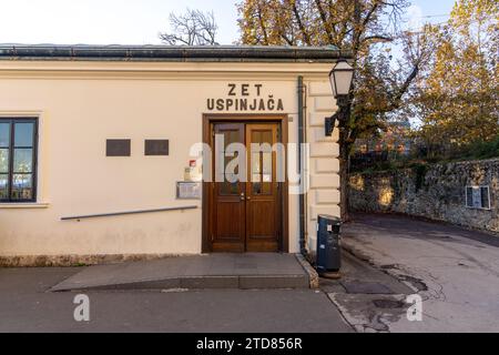 Oberstation der Zagreb Standseilbahn (Zagrebačka uspinjača oder ZET uspinjača) in Zagreb, Kroatien Stockfoto