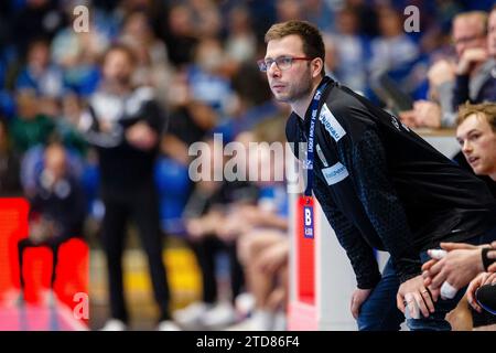 Jaron Siewert (Fuechse Berlin, Trainer) GER, TBV Lemgo Lippe vs. Fuechse Berlin, Handball, 1. Bundesliga 17. Spieltag, Spielzeit 2023/2024, 16.12.2023 Foto: Eibner-Pressefoto / Jan Strohdiek Stockfoto