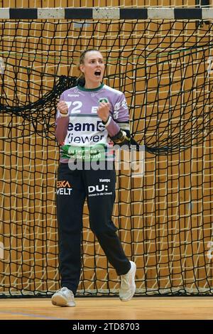 Jubel bei Petra Hun Hlogyik (Torfrau frisch auf Goeppingen #72) , DE, SG 09 Kirchhof - frisch auf Goeppingen, Handball, 2. Bundesliga Frauen, 13. Spieltag, Saison 2023-2024, 16.12.2023, Foto: Eibner-Pressefoto - Roland Sippel Stockfoto