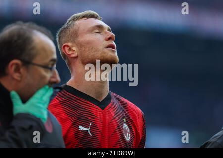 Mailand, Italien. Dezember 2023. Tommaso Pobega vom AC Milan reagierte am 17. Dezember 2023 während des Fußballspiels der Serie A 2023/24 zwischen dem AC Milan und dem AC Monza im San Siro Stadion in Mailand, Italien Credit: Independent Photo Agency/Alamy Live News Stockfoto