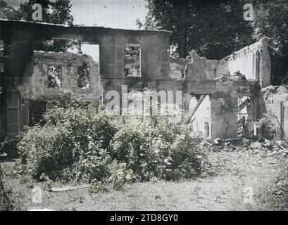 Soissons, Aisne, Frankreich Ruinen rue des Minimes, Wohngebäude, Architektur, erster Weltkrieg, Wohngebäude, Ruinen, Bombardements, Frankreich, Soissons, Rue des Minimes, Soissons, 30/05/1917 - 30/05/1917, Cuville, Fernand, 1917 - Aisne - Fernand Cuville (fotografischer Teil der Armee) - (mai-Juli), Autochrome, Foto, Glas, Autochrome, Foto, positiv, Horizontal, Format 9 x 12 cm Stockfoto