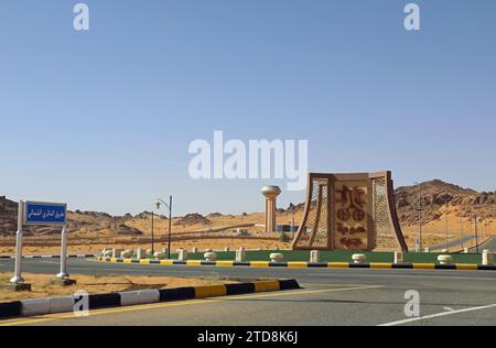 Öffentliche Kunstwerke in Saudi-Arabien, die die Petroglyphen darstellen, die in der Wüste bei Hail gefunden wurden Stockfoto