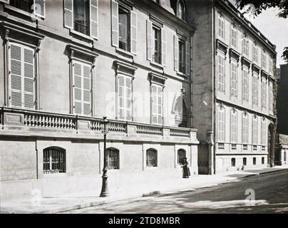 Paris (8. Arr.), Frankreich verlassene Häuser in 36-38 Cours-Albert-I, 1. Weltkrieg, Wohngebäude, Architektur, Straßenlaterne, Straßenlaterne, Bombenangriffe, Straße, Nachbarschaft, Anti-Bombardement-Schutz, Frankreich, Paris, verlassene Häuser Cours the Queen, Arrondissement VIII, 15.05/1918 - 15.05.1918, Léon, Auguste, Fotograf, Autochrome, Foto, Glas, Autochrome, Foto, positiv, Horizontal, Format 9 x 12 cm Stockfoto