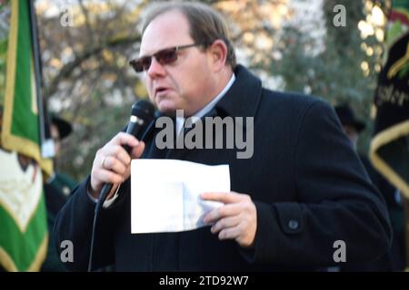 Alexander Reich 1. Vorstand Schmied von Kochel Verein vor Mordweihnacht Grab Denkmal Muenchen 17.12.2023 Sendlinger Kirche Sendlinger Mordweihnacht 1705 Grab Denkmal zum Gedenken Kranzniederlegungen von Trachten Verein Schmied Kochel Abordnungen nach Gedenkmesse in der ST. Margareten Kirche München *** Alexander Reich 1 Vorstand Schmied des Kochelvereins vor Mord Weihnachtsgrabdenkmal München 17 12 2023 Sendlinger Kirche Sendlinger Mord Weihnachten 1705 Grabdenkmal zum Gedenken an die Kränzlegung durch den Trachtenverband Schmied Kochel Deputationen nach Stockfoto