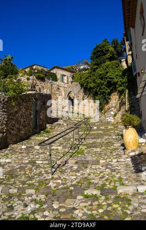 Biot, Frankreich. November 2019. Biot mittelalterliches Dorf, Südfrankreich. Quelle: Vuk Valcic/Alamy Stockfoto