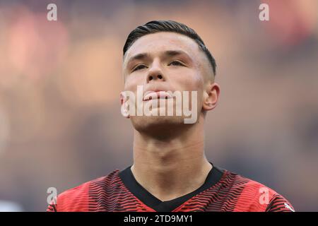 Mailand, Italien. Dezember 2023. Debütant und Torschütze Jan-Carlo Simic vom AC Milan reagiert nach dem letzten Pfiff des Serie A-Spiels in Giuseppe Meazza, Mailand. Der Bildnachweis sollte lauten: Jonathan Moscrop/Sportimage Credit: Sportimage Ltd/Alamy Live News Stockfoto