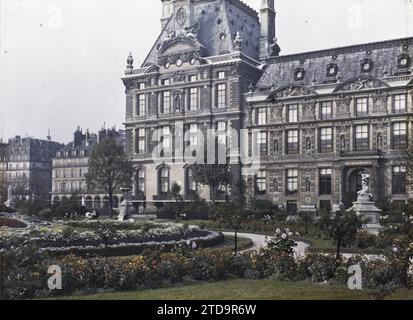 Paris (1. Arr.), Frankreich der Marsan-Pavillon des Louvre-Palastes vom Tuileriengarten aus gesehen, Kunst, Habitat, Architektur, Museum, Skulptur, öffentliche Bürgerarchitektur, Skulptur Dekor, Park, Garten, Parterre, Frankreich, Paris, Louvre und Tuilerien (Pavon de Marsan), Louvre, Tuilerien, 01/05/1923 - 31/05/1923, Léon, Auguste, Fotograf, Autochrome, Foto, Glas, Autochrome, Foto, positiv, Horizontal, Größe 9 x 12 cm Stockfoto