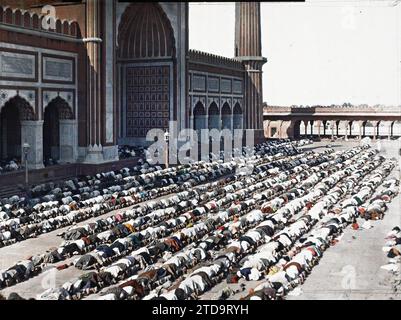Delhi, Indien Freitagsgebet im Innenhof der Großen Moschee (Jama Masjid), Religion, Wohnraum, Architektur, Gebet, Menschenmenge, Islam, Innenhof, Moschee, religiöse Architektur, Indien, Delhi, muslimisches Gebet, Delhi, 23.01/1914 - 23.01.1914, Passet, Stéphane, Fotograf, 1913-1914 - Inde, Pakistan - Stéphane Passet - (16. Dezember-29. Januar), Autochrome, Foto, Glas, Autochrome, Foto, Horizontal, Format 9 x 12 cm Stockfoto