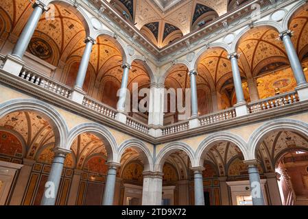 Wien, Österreich 30. September 2023. Haupthalle des Museums für angewandte Kunst (MAK) aus dem 19. Jahrhundert Stockfoto