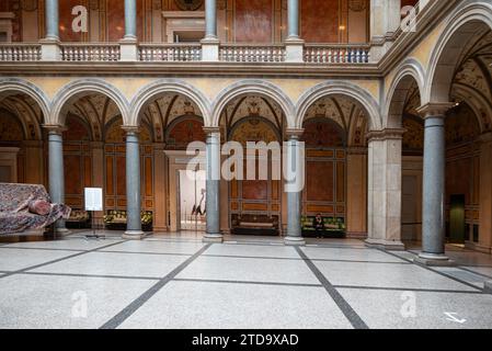 Wien, Österreich 30. September 2023. Haupthalle des Museums für angewandte Kunst (MAK) aus dem 19. Jahrhundert Stockfoto