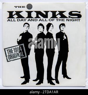 Bildercover der 1995er Neuauflage der 7-Zoll-Single-Version von All Day and All of the Night by the Kinks Stockfoto