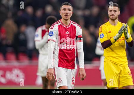 Amsterdam, Niederlande. Dezember 2023. AMSTERDAM, NIEDERLANDE - 17. DEZEMBER: Steven Berghuis von Ajax enttäuscht während des niederländischen Eredivisie-Spiels zwischen Ajax und PEC Zwolle in der Johan Cruijff Arena am 17. Dezember 2023 in Amsterdam. (Foto von Andre Weening/Orange Pictures) Credit: Orange Pics BV/Alamy Live News Stockfoto