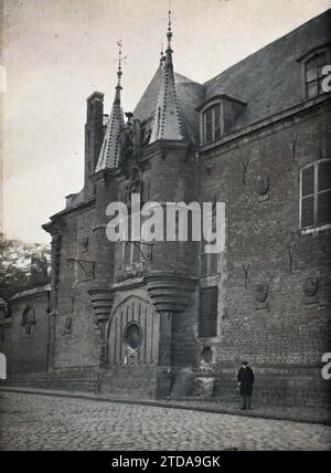 Amiens, Frankreich, Habitat, Architektur, Kunst, Turm, Flachrelief, Wohnhaus, Herrenhaus, Mittelalter, Frankreich, Amiens, L' Hôtel Morgan, Amiens, 06.05/1912 - 06.05.1912, Léon, Auguste, Fotograf, 1912 - Somme - Auguste Léon - (6. Mai bis 8. Juni), Autochrome, Foto, Glas, Autochrome, Foto, positiv Stockfoto