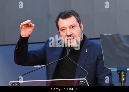 Nachrichten - Atreju, politische Demonstration organisiert von Fratelli d Italia, Giorgia Meloni Partei - Vierter Tag Matteo Salvini während Atreju, politische Demonstration organisiert von Fratelli d Italia, Giorgia Meloni Partei - Vierter Tag, Nachrichten in Rom, Italien, 17. Dezember 2023 Rom Castel Sant Angelo Italien Copyright: XAlessandraxCarlix/xLiveMediax LPN 1167101 Stockfoto