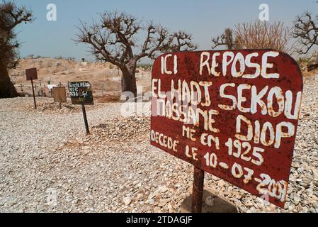 Christlicher und muslimischer Friedhof auf Shell Island Joal-Fadiouth Senegal Stockfoto