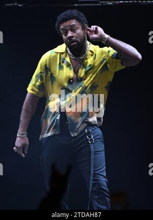 SUNRISE, FL – 16. DEZEMBER 2023: Shaggy tritt während des iHeartRadio Y100 Jingle Ball 2023 in der Amerant Bank Arena auf. Copyright: Xmpi04x Stockfoto