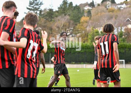 Swansea, Wales. 25. November 2023. Action aus dem U16 Professional Development League Cup Spiel zwischen Swansea City und AFC Bournemouth in der Swansea City Academy in Swansea, Wales, Großbritannien am 25. November 2023. Quelle: Duncan Thomas/Majestic Media. Stockfoto