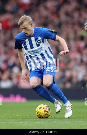 London, Großbritannien. Dezember 2023. Jan Paul van Hecke aus Brighton während des Premier League-Spiels im Emirates Stadium in London. Der Bildnachweis sollte lauten: David Klein/Sportimage Credit: Sportimage Ltd/Alamy Live News Stockfoto