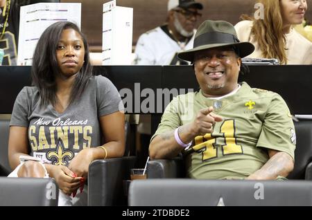 New Orleans, USA. Dezember 2023. Während eines Spiels der National Football League im Caesars Superdome in New Orleans, Louisiana am Sonntag, den 17. Dezember 2023. (Foto: Peter G. Forest/SIPA USA) Credit: SIPA USA/Alamy Live News Stockfoto