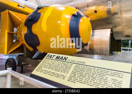 Nachbildung der Fat man Nuclear Waffe, die im Zweiten Weltkrieg benutzt wurde, um Nagasaki zu bombardieren Stockfoto