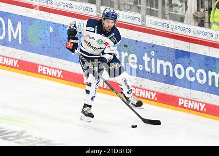 Eishockey DEL - Düsseldorfer EG vs Iserlohn Roosters am 17.11.2023 im PSD Bank Dome in Düsseldorf # Foto: Osnapix Stockfoto