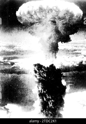 08/06/1945. Der nukleare "Pilz" nach der Bombenexplosion über Hiroshima. Quelle: Album/Archivo ABC Stockfoto