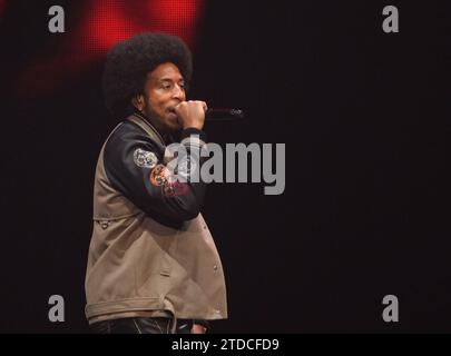 Sunrise, USA. Dezember 2023. Ludacris tritt am 16. Dezember 2023 auf der Bühne des iHeartRadio Y100 Jingle Ball 2023 in der Amerant Bank Arena in Miami, Florida auf. Foto: Gabriel Di Sante/imageSPACE/SIPA USA Credit: SIPA USA/Alamy Live News Stockfoto