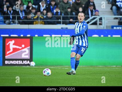 Karlsruhe, Deutschland. Dezember 2023. Fußball: Bundesliga 2, Karlsruher SC - SV Elversberg, Spieltag 17, BBBank Wildpark. Robin Bormuth aus Karlsruhe. Quelle: Uli Deck/dpa/Alamy Live News Stockfoto