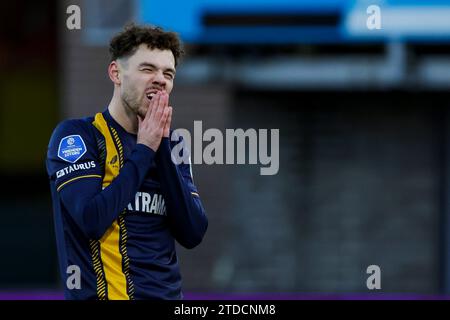 ROTTERDAM, NIEDERLANDE - 17. DEZEMBER: Mitchell van Bergen (FC Twente) sieht beim Eredivisie-Spiel von Sparta Rotterdam und FC Twente bei Het Ka an Stockfoto