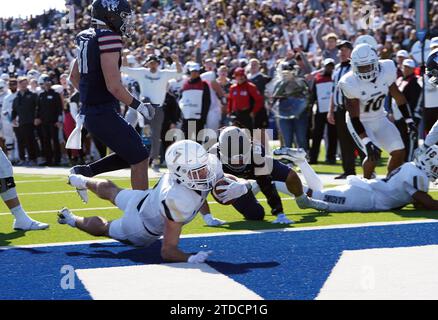 McKinney, Texas, USA. Dezember 2023. 16. Dezember 2023, McKinney, Texas, Vereinigte Staaten: Harding's Braden Jay erzielt Touchdown während der NCAA Division II Football Championship zwischen der Harding University und der Colorado School of Mines, die am Samstag, den 16. Dezember 2023 im McKinney ISD Stadium ausgetragen wurde. In McKinney, Texas, USA (Credit Image: © Javier Vicencio/eyepix via ZUMA Press Wire) NUR REDAKTIONELLE VERWENDUNG! Nicht für kommerzielle ZWECKE! Stockfoto