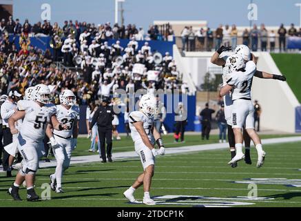 McKinney, Texas, USA. Dezember 2023. 16. Dezember 2023, McKinney, Texas, Vereinigte Staaten: Harding Players feiern einen Touchdown während der NCAA Division II Football Championship zwischen der Harding University und der Colorado School of Mines, die am Samstag, den 16. Dezember 2023 im McKinney ISD Stadium ausgetragen wurden. In McKinney, Texas, USA (Credit Image: © Javier Vicencio/eyepix via ZUMA Press Wire) NUR REDAKTIONELLE VERWENDUNG! Nicht für kommerzielle ZWECKE! Stockfoto