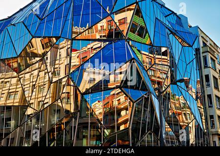 Bilbao Biscaya Spanien. Dpto. Sanidad Ledo Arteche. Modernes Gebäude Stockfoto