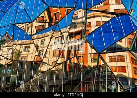 Bilbao Biscaya Spanien. Dpto. Sanidad Ledo Arteche. Modernes Gebäude Stockfoto